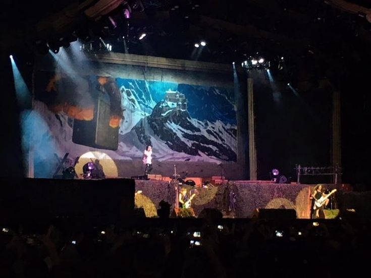 Manager degli Iron Maiden pedala in Africa per beneficenza