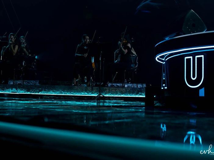 HAUSER, dai 2Cellos agli U2: &quot;Una jam con Bono e The Edge&quot;