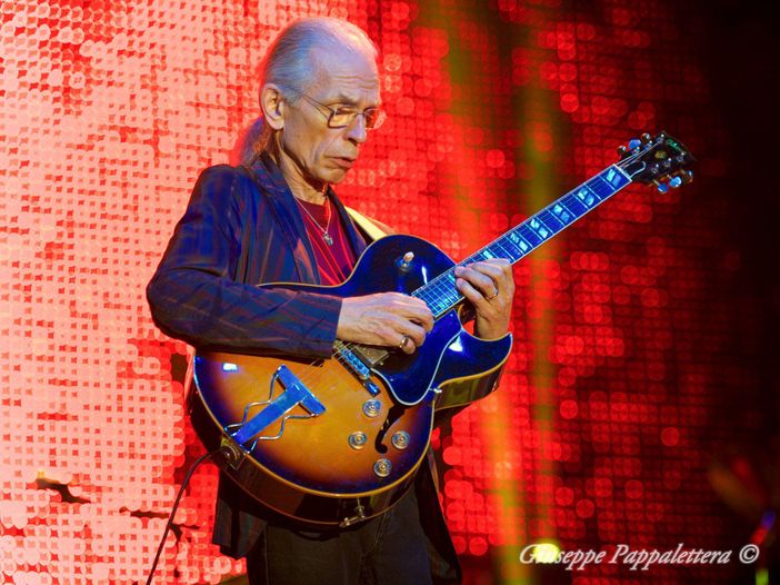 Yes: &egrave; scontro tra i componenti della band per l&#039;utilizzo del nome