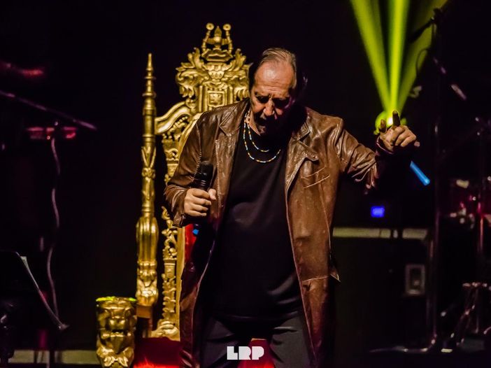 Un live in dialetto per Andrea Mingardi