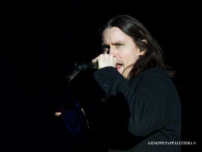 Slash lascia la Interscope e se ne va col disco nuovo
