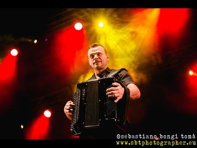 Rockol ti porta ai live dei Gogol Bordello: le istruzioni per i fan