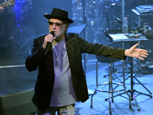 √ Francesco De Gregori un tour per celebrare i 50 anni di