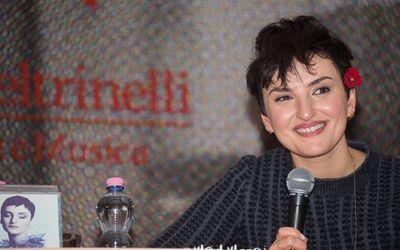 25 febbraio 2014 - LaFeltrinelli - Milano - Showcase di Arisa