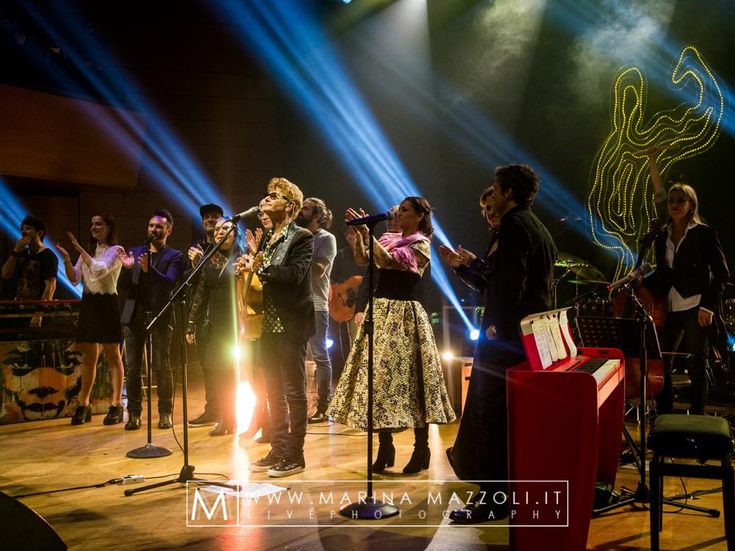 "Stelle" d'amore nel nuovo album di Ron