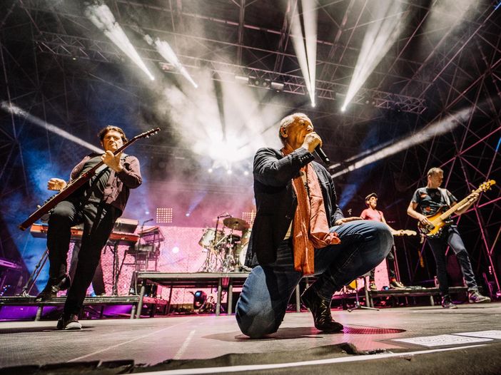 Quattro concerti per i Simple Minds nella estate italiana 2024