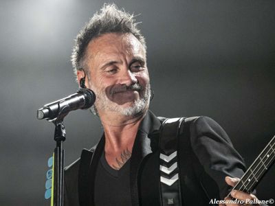 Music Control: Nek ancora in testa, Ligabue in ascesa
