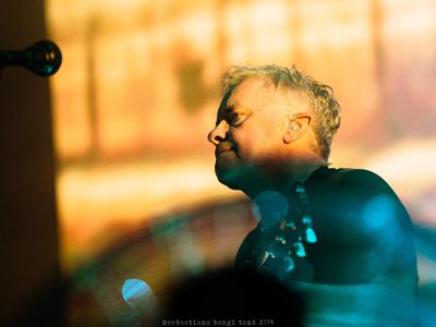 New Order in concerto: trionfale ritorno a Liverpool (con Billy Corgan)