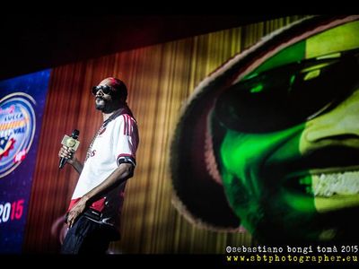 Snoop Dogg firma con l'etichetta di Pharrell Williams