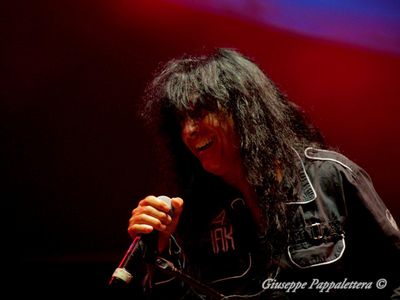 Gli Anthrax fuori dal tour dei Motley Crue