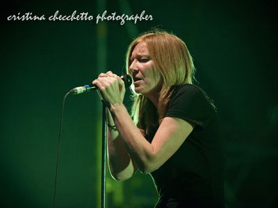 I Portishead ristampano il loro debutto &apos;Dummy&apos; per celebrarne il ventennale