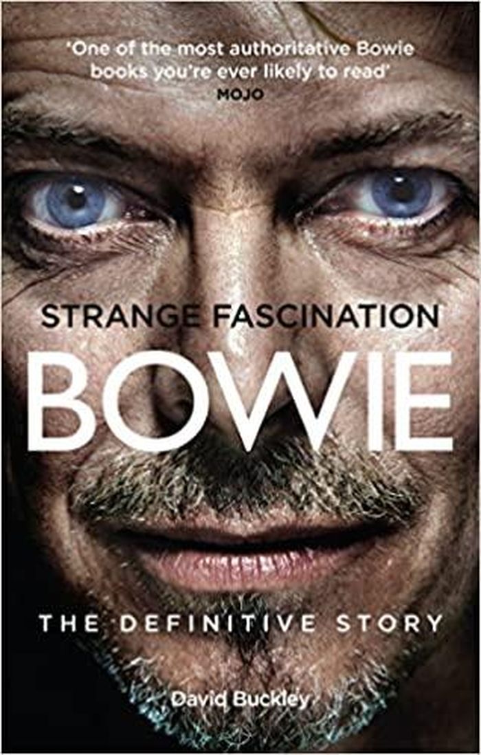 https://images.rockol.it/RKHnUFTZpL9lvCiyBCE9FK3ftMY=/700x0/smart/rockol-img/img/foto/upload/bowie-buckley-strange.jpg