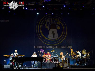 UK, monta la campagna contro il pop prefabbricato: anche Elton John dice la sua