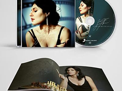 Giusy Ferreri presenta &apos;Fotografie&apos;: &apos;Ma penso già ad un disco come autrice&apos;