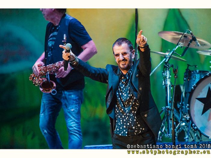 Gli auguri di Paul McCartney al suo &quot;caro amico&quot; Ringo Starr
