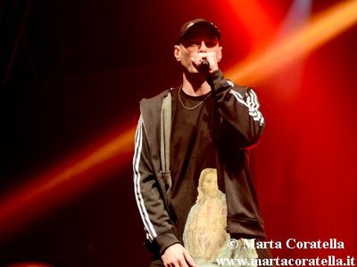 Concerti, Fabri Fibra: al via l&apos;8 giugno il tour italiano