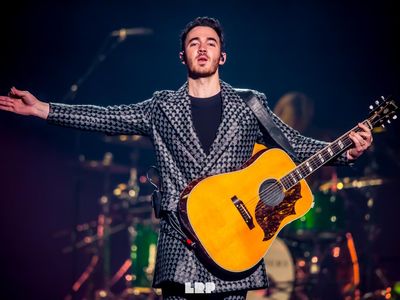 Jonas Brothers: terremoto nel gruppo, tour cancellato per differenze artistiche