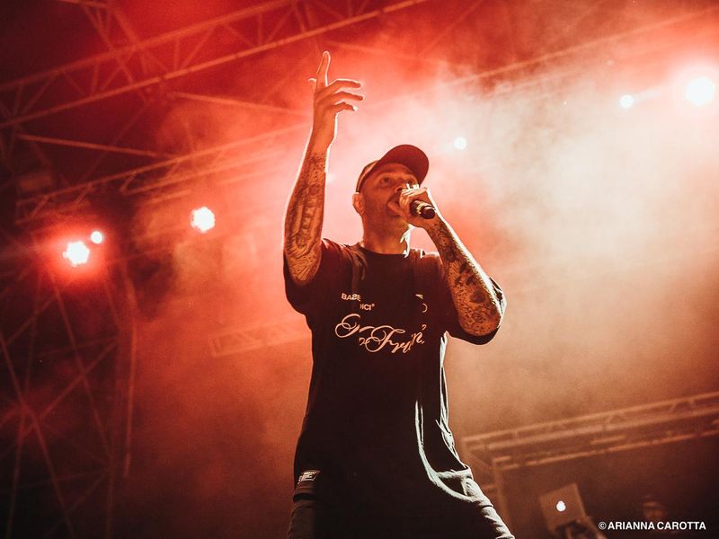 23 luglio 2022 - Ama Festival - Villa C&agrave; Cornaro - Romano d&#039;Ezzelino (Vi) - Fabri Fibra in concerto