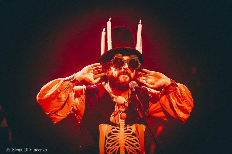 13 dicembre 2024 &ndash; Carroponte - Sesto San Giovanni (Mi) &ndash; Vinicio Capossela in concerto