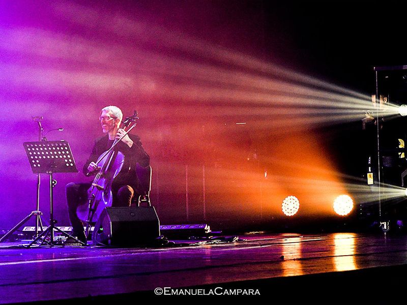 2 febbraio 2019 - Teatro degli Arcimboldi - Milano - Ermal Meta in concerto 2 febbraio 2019 - Teatro degli Arcimboldi - Milano - Ermal Meta in concerto