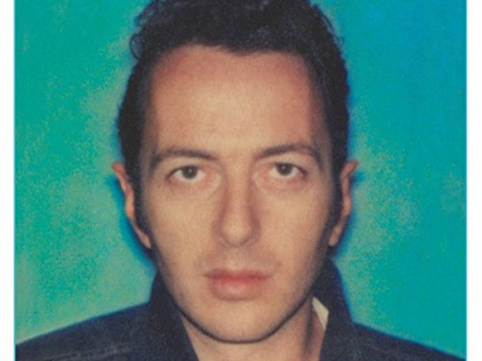 Quando Joe Strummer perse la testa e aggred&igrave; un ragazzo del pubblico