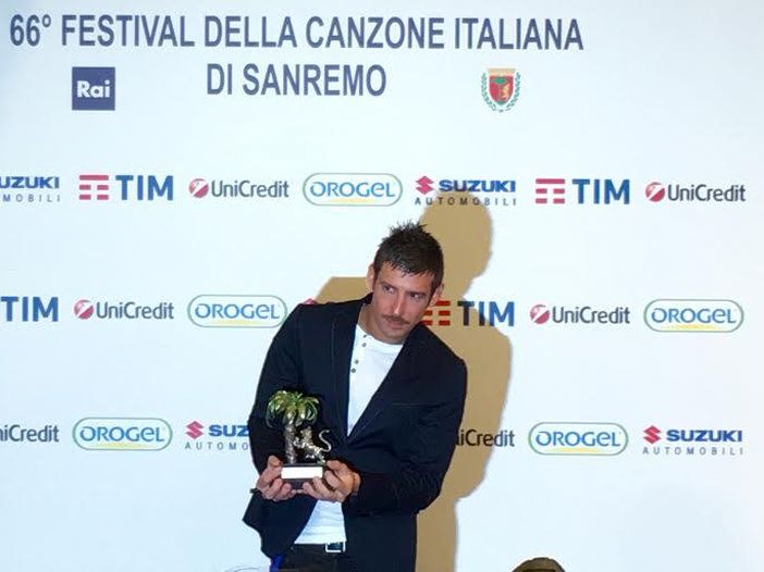 Sanremo 2016, il vincitore delle Nuove Proposte Francesco Gabbani in sala stampa: &#039;Amen? E&#039; una canzone che fa ballare e riflettere&#039;