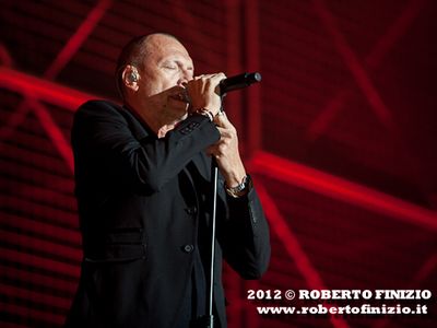 Biagio Antonacci, al via da Roma &apos;L&apos;amore comporta tour 2014&apos;: il live report