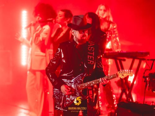 Dave Stewart lancia un'etichetta: talenti negletti dalle major cercansi  