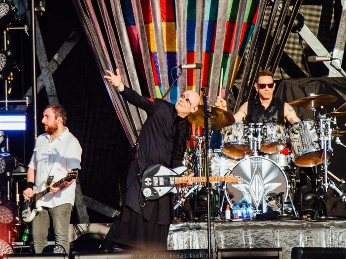 Billy Corgan dalla parte di Taylor Swift e degli album lunghi