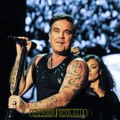 17 luglio 2017 - Piazza Colbert - Barolo (Cn) - Robbie Williams in concerto
