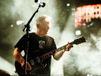 Bernard Sumner (New Order): «Il Prozac mi ha allontanato dalla musica»