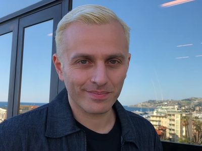 Ghemon, il nuovo album è &apos;Orchidee&apos;. Ospite anche Rodrigo D&apos;Erasmo (Afterhours)