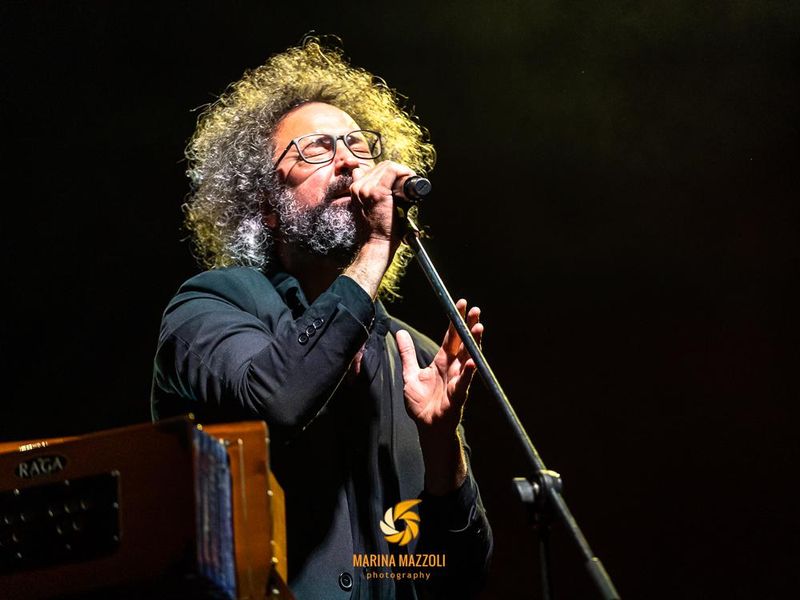 21 aprile 2023 - Politeama Genovese - Genova - Simone Cristicchi e Amara in concerto