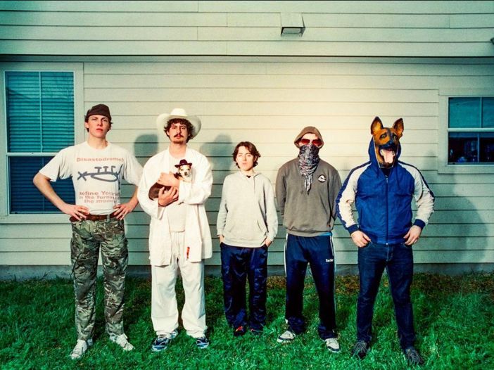 L&#039;electro-punk scapestrato dei Fat Dog sta facendo parlare