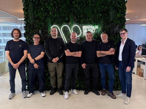 Warner Music Italy acquisisce il catalogo di Asian Fake