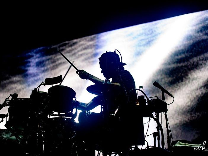 alt-J: “La libertà che ci è stata tolta l’abbiamo ritrovata nella musica” alt-J: “La libertà che ci è stata tolta l’abbiamo ritrovata nella musica”