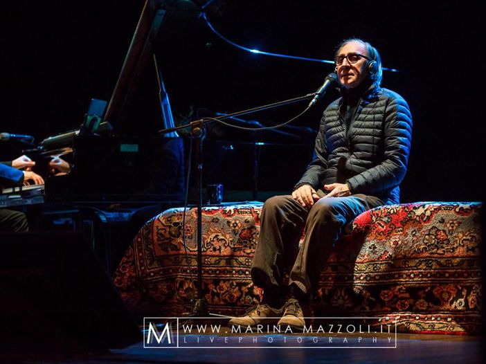 Battiato presenta a Venezia la sceneggiatura di 'Perduto amor' Battiato presenta a Venezia la sceneggiatura di 'Perduto amor'