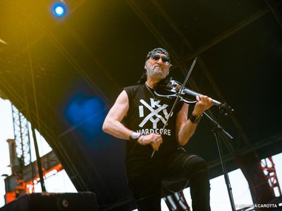 Eugene Hutz (Gogol Bordello): &apos;I Clash e Manu Chao hanno cambiato la mia vita&apos;