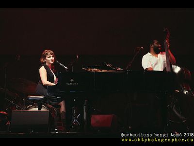 Norah Jones porta fortuna al boss della Blue Note 