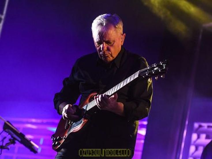 Peter Hook conferma: i New Order sono finiti