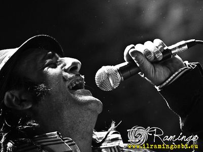 Nuovo album per Tonino Carotone: &apos;Ma per ora il titolo non c&apos;è&apos;