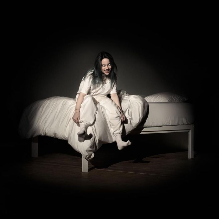 https://images.rockol.it/UFW6Mt55-Sef96UF7q7YrIXxH58=/700x0/smart/rockol-img/img/foto/upload/when-we-all-fall-asleep-new-album-release-stream-billie.jpg https://images.rockol.it/UFW6Mt55-Sef96UF7q7YrIXxH58=/700x0/smart/rockol-img/img/foto/upload/when-we-all-fall-asleep-new-album-release-stream-billie.jpg