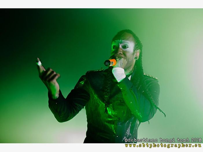 I Prodigy omaggiano Keith Flint in concerto con &quot;Firestarter&quot;