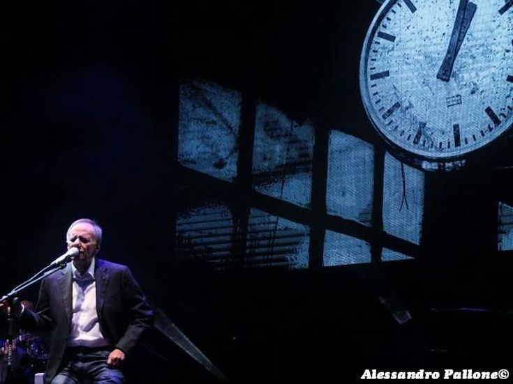 ‘Tradittori e tradutori’, il convegno del premio Tenco 2002
