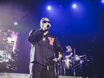 Va a rotoli il tour di Nas, R.Kelly e Foxy Brown
