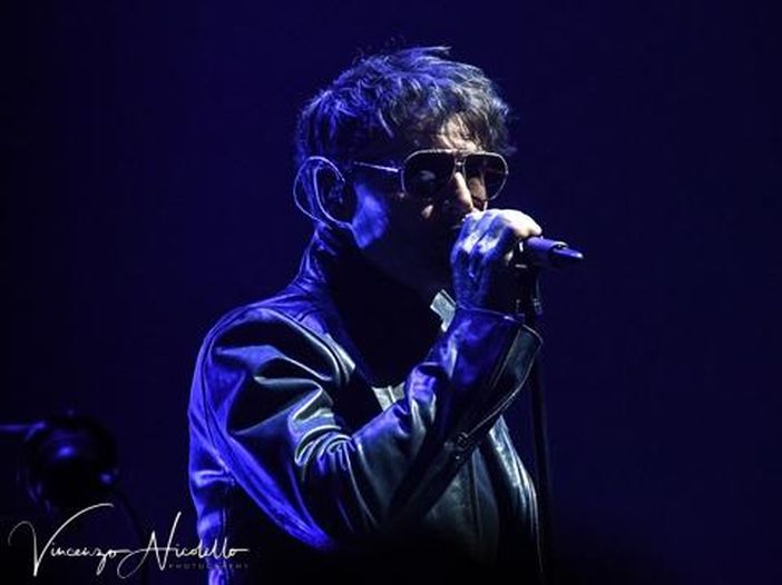 Gli A-Ha in studio (con un team di produttori)