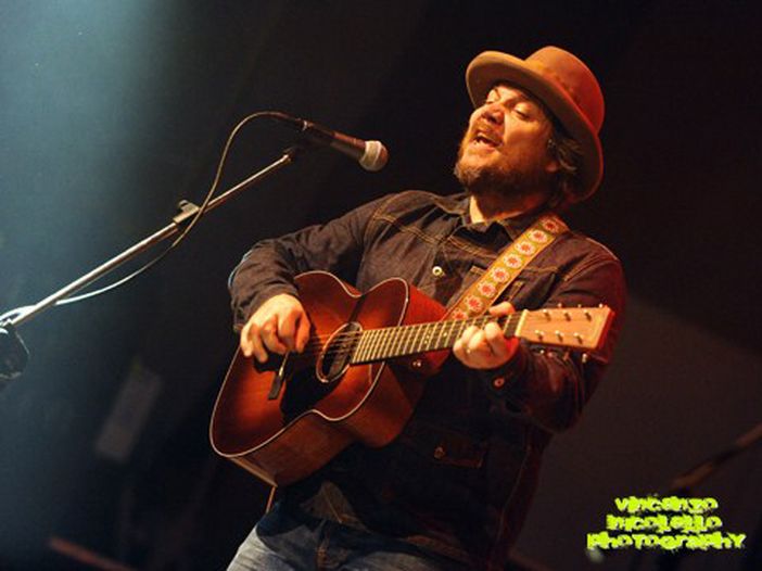Jeff Tweedy dei Wilco suona &ldquo;I Love You&rdquo; di Billie Eilish. Guarda