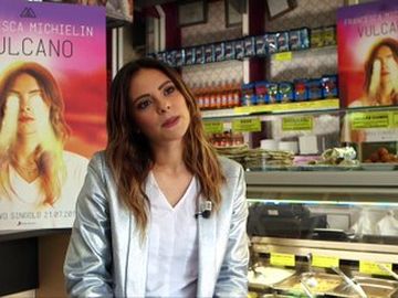 Francesca Michielin - racconta "Vulcano" - la videointervista