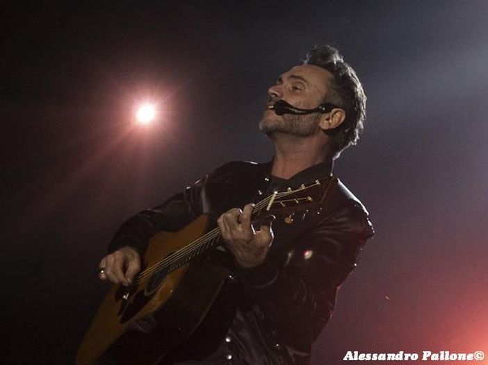 Nek, il nuovo album &#039;Prima di parlare&#039;: &#039;Il mio disco luminoso, tra fede, anima e amore&#039; - INTERVISTA