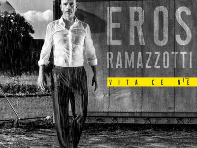 Il best di Eros Ramazzotti: &apos;Penso all&apos;oggi, ma sono fiero del mio passato&apos;